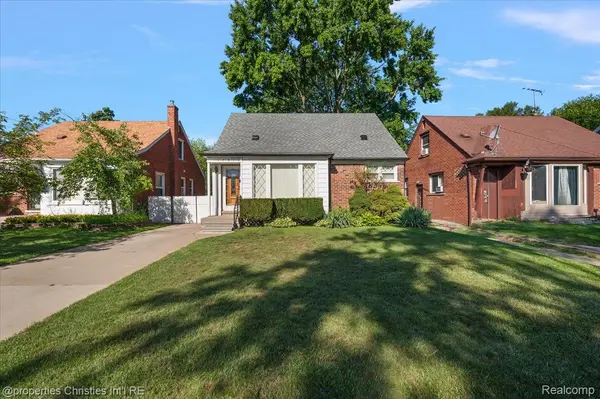 Redford, MI 48239,12811 Wormer