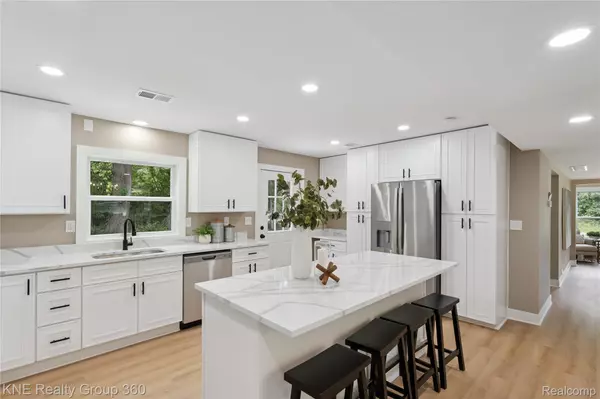 Howell, MI 48843,3480 E Coon Lake RD