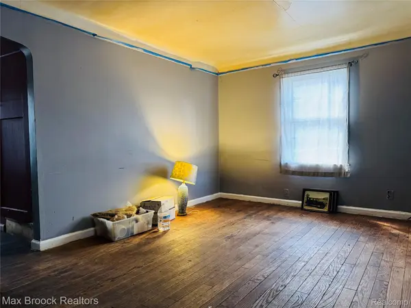 Ferndale, MI 48220,384 E Chesterfield ST