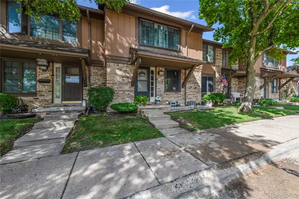 Warren, MI 48091,2384 Cardigan CT