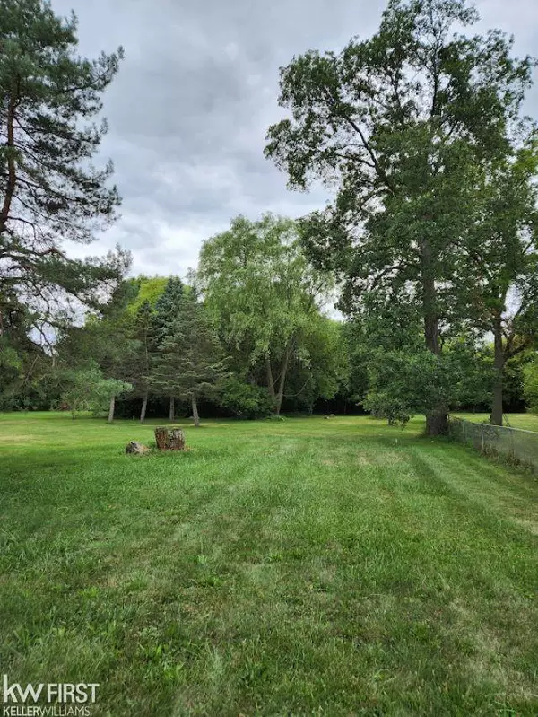 Flint, MI 48504,2495 Lavelle RD