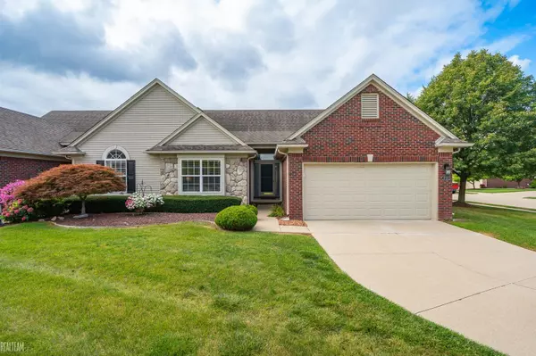 17122 Garland DR, Macomb, MI 48042