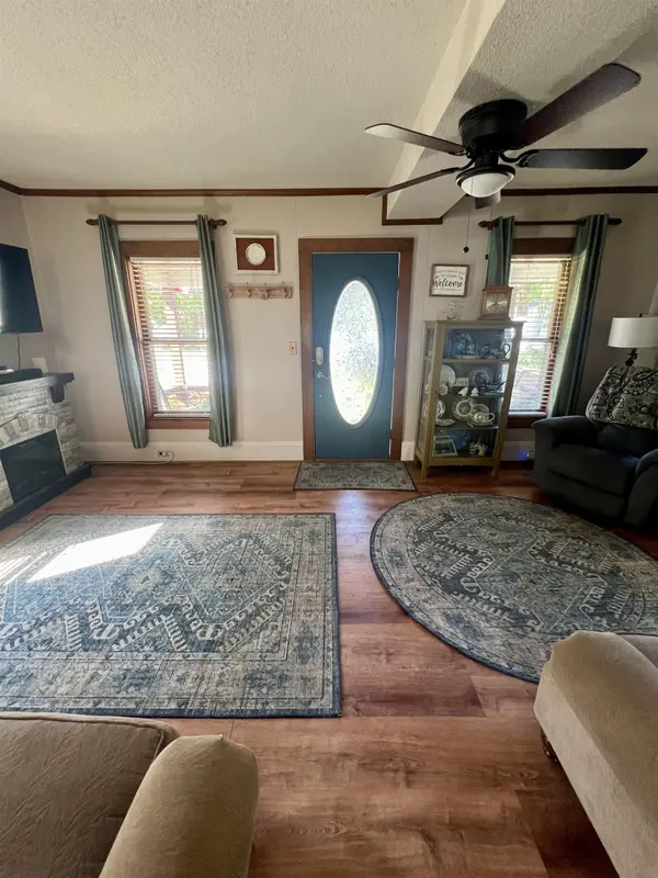 Ithaca, MI 48847,314 E Newark ST