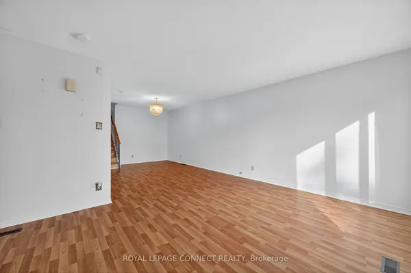 Bradford West Gwillimbury, ON L3Z 2K1,75 Hudson CRES