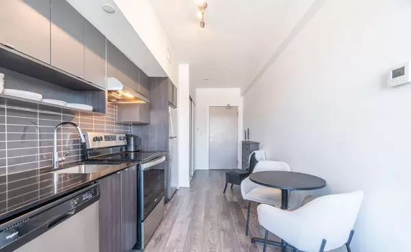 Burlington, ON L7T 0C7,1119 Cooke BLVD #B225