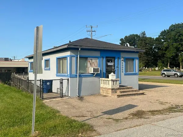 Redford, MI 48239,24056 PILGRIM