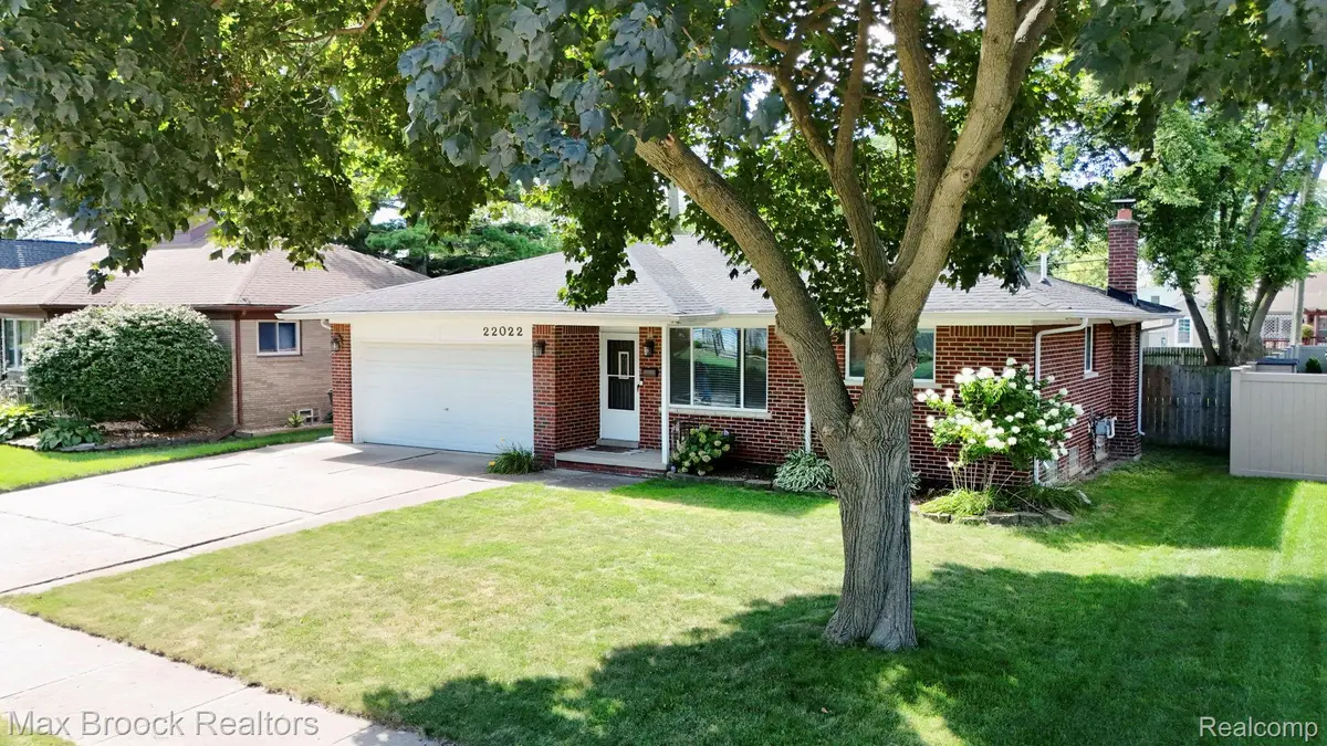 St. Clair Shores, MI 48080,22022 Stephens ST