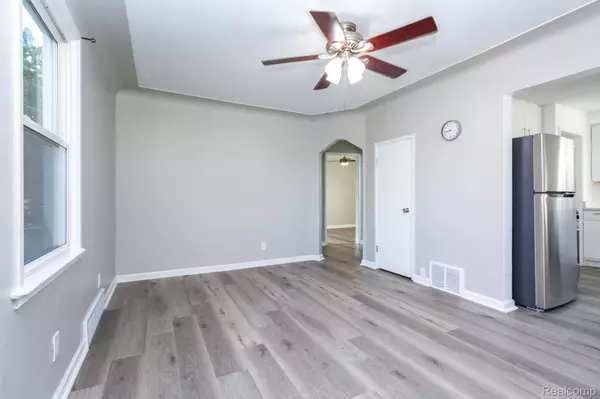 Roseville, MI 48066,28850 Victor ST