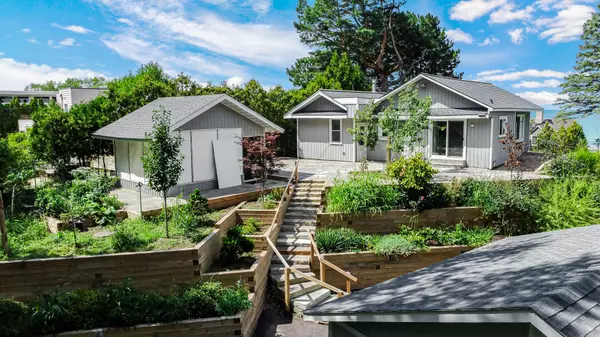 New Buffalo, MI 49117,3885 Lake Shore DR