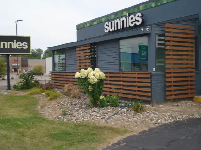 1410 N Eaton ST, Albion City, MI 49224