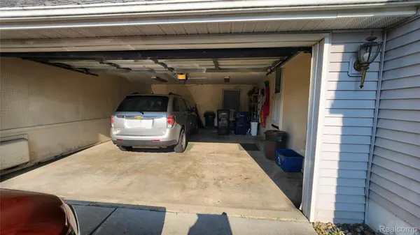 Flint, MI 48507,4107 Park Forest DR