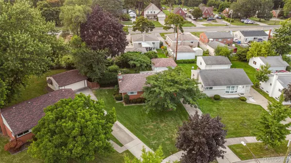 Dearborn Heights, MI 48127,26156 Keith ST