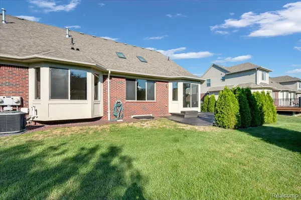 Shelby Twp, MI 48317,50088 Watling ST #99