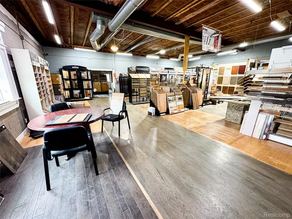 Davisburg, MI 48350,16745 Dixie HWY