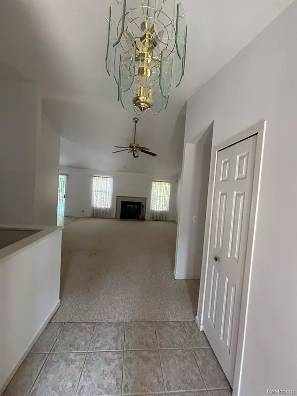 Farmington Hills, MI 48336,31574 Trestain ST