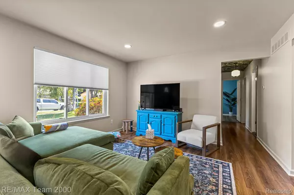 Canton, MI 48187,7085 London CT