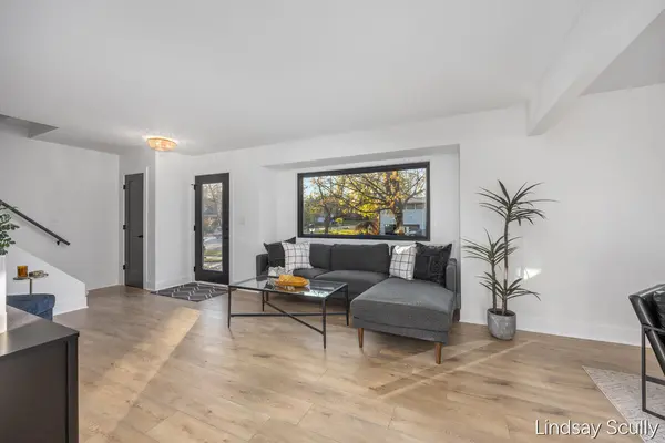 Grand Rapids, MI 49506,1560 Eastlawn RD SE