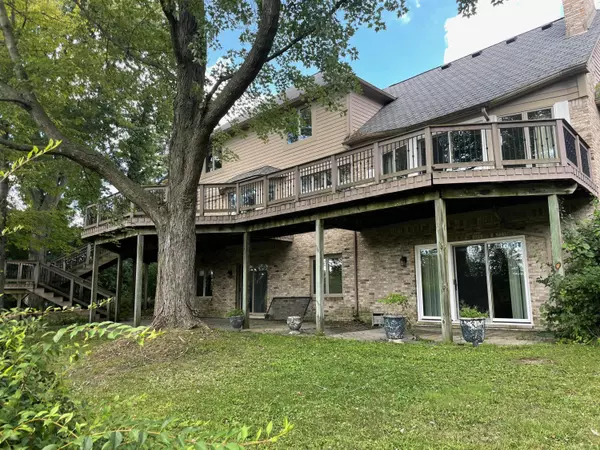 Bloomfield Hills, MI 48304,2845 Hunters Bluff