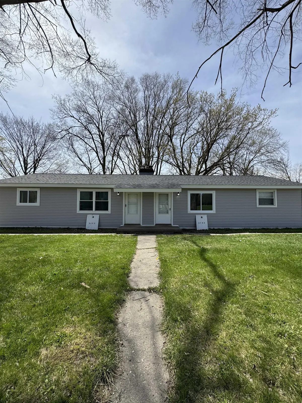 Saginaw, MI 48601,3143-3145 Walters DR