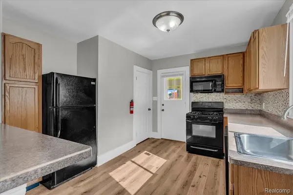 Wyandotte, MI 48192,318 Clinton ST