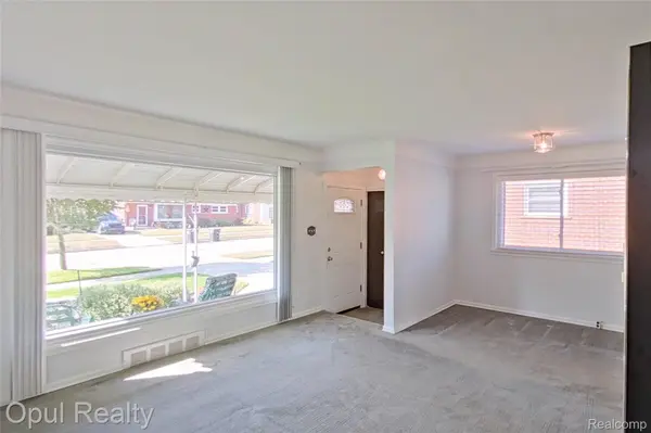 Livonia, MI 48150,34934 Elmira ST