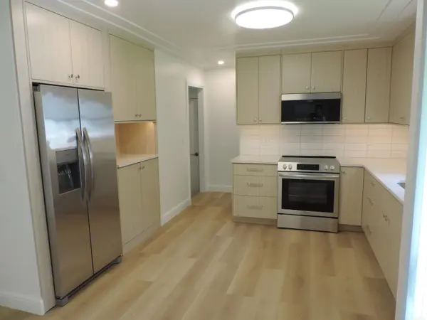 Rochester Hills, MI 48309,1838 Alsdorf AVE