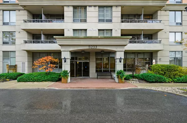 Toronto W08, ON M9B 6M1,5233 Dundas ST W #1630