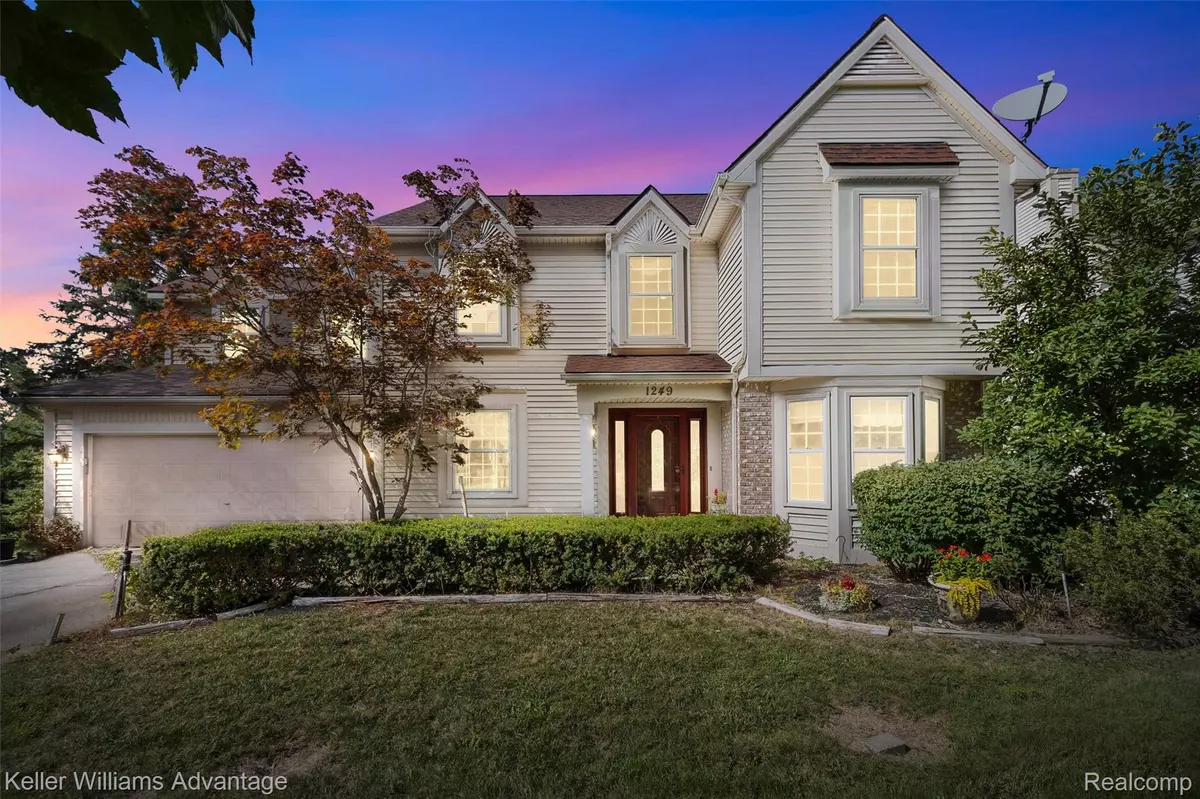 Walled Lake, MI 48390,1249 Glenwood CT