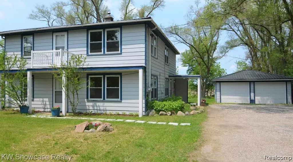 Fenton, MI 48430,2396 S Long Lake RD