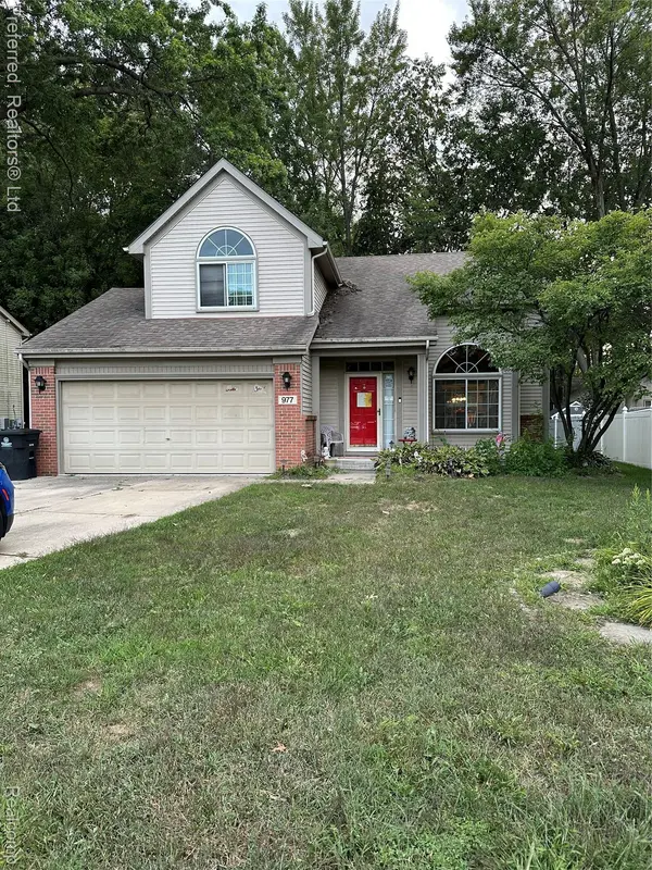 Westland, MI 48185,977 N Newburgh RD