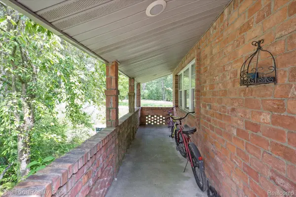 Canton, MI 48187,39635 Lotzford RD