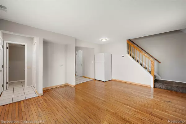 Canton, MI 48187,6972 Harvard LN