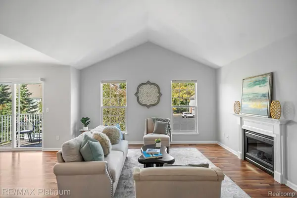 Sterling Heights, MI 48313,44068 Elm DR