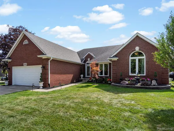 Macomb, MI 48044,20936 Adrienne DR