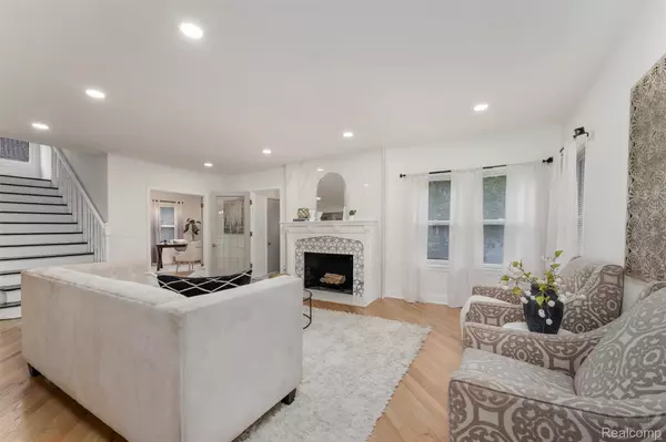 Detroit, MI 48221,18082 Wildemere ST