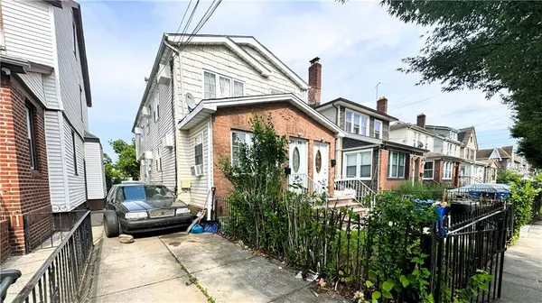 Jamaica, NY 11412,111-09 205th ST