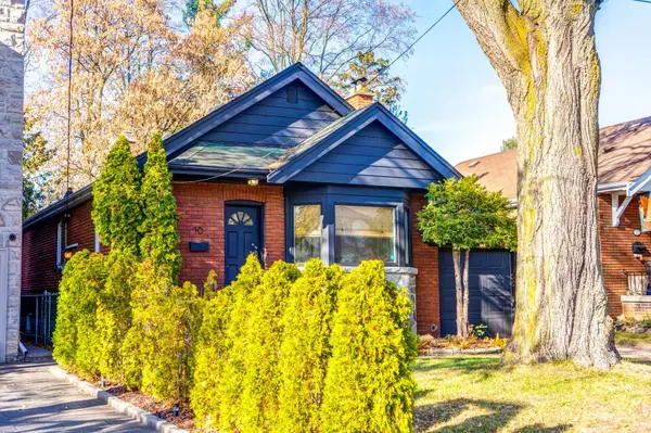 10 Coxwell BLVD, Toronto E03, ON M4C 3G7