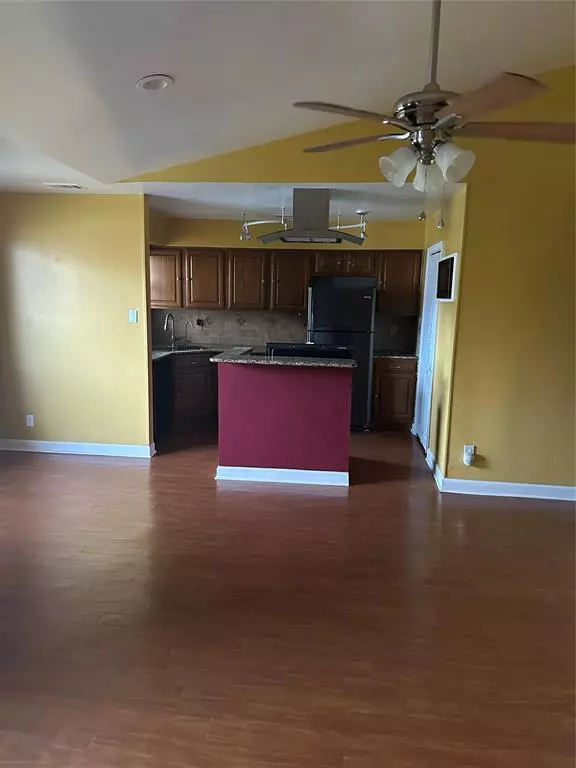 Arlington, TX 76011,1908 Cloisters Drive #522