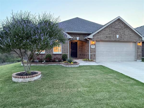 4845 Lazy Oaks Street,  Fort Worth,  TX 76244