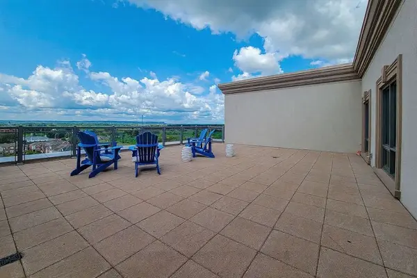 Oakville, ON L6M 4J2,2490 Old Bronte RD #227