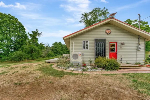 Prince Edward County, ON K0K 2T0,80 Prinyers Cove CRES