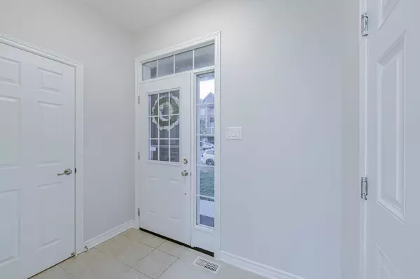 Barrhaven, ON K2J 6H5,88 Buffalograss CRES