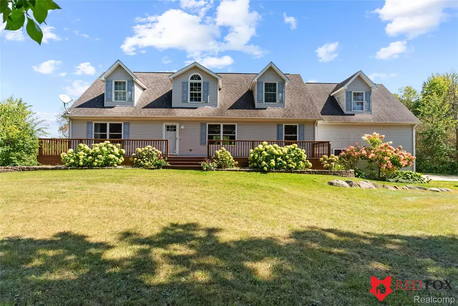 386 Meadowview DR, Attica, MI 48412