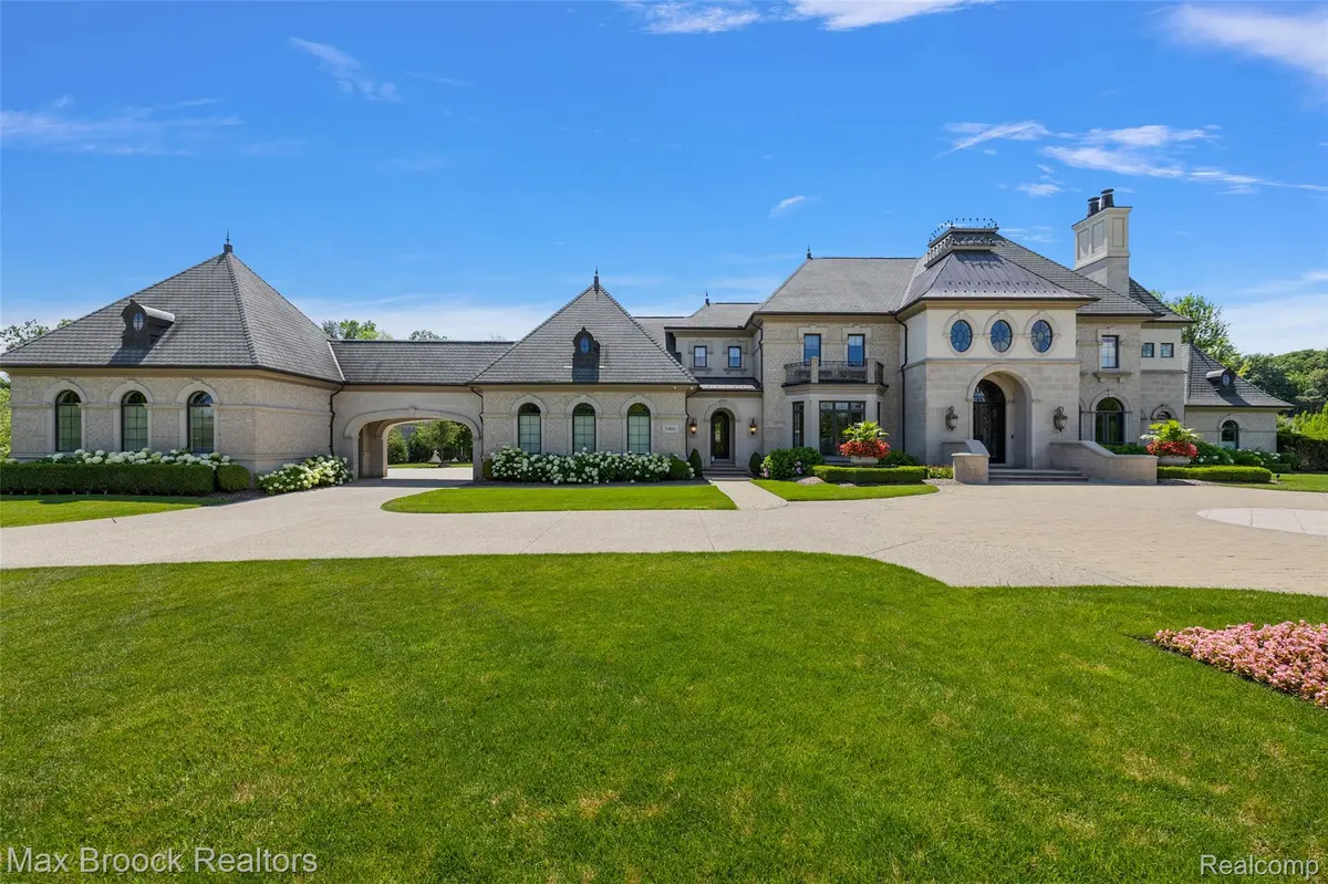 Rochester, MI 48306,5466 Orchard Ridge DR