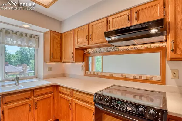 Colorado Springs, CO 80917,4889 Evening Sun LN