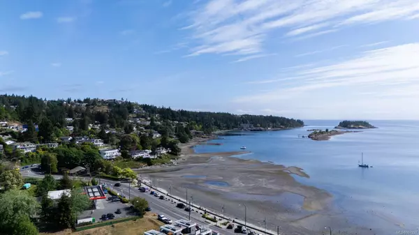 Nanaimo, BC V9S 5P4,2815 Departure Bay Rd #207