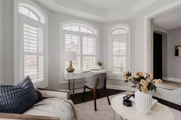 Vaughan, ON L4H 4T7,2 Boone CRES