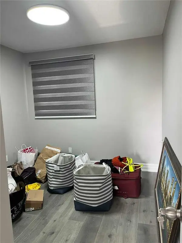 Brampton, ON L6S 3P8,33 Mackay ST