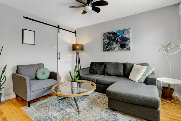 Vanier And Kingsview Park, ON K1L 5X8,234 Carillon ST