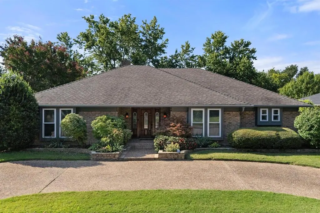 Dallas, TX 75248,6914 Echo Bluff Drive